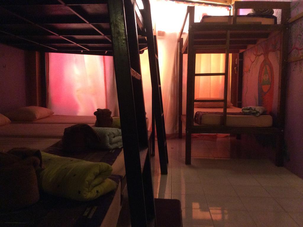 Maddy'S Hostel Ko Pha Ngan Ngoại thất bức ảnh
