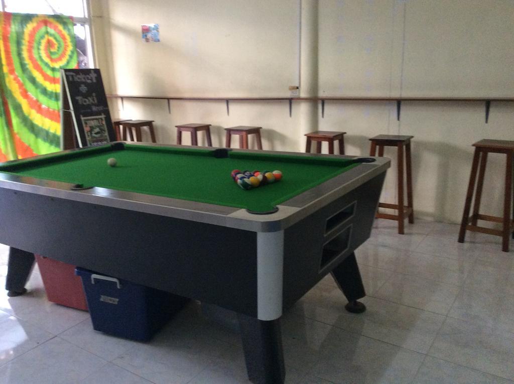 Maddy'S Hostel Ko Pha Ngan Ngoại thất bức ảnh