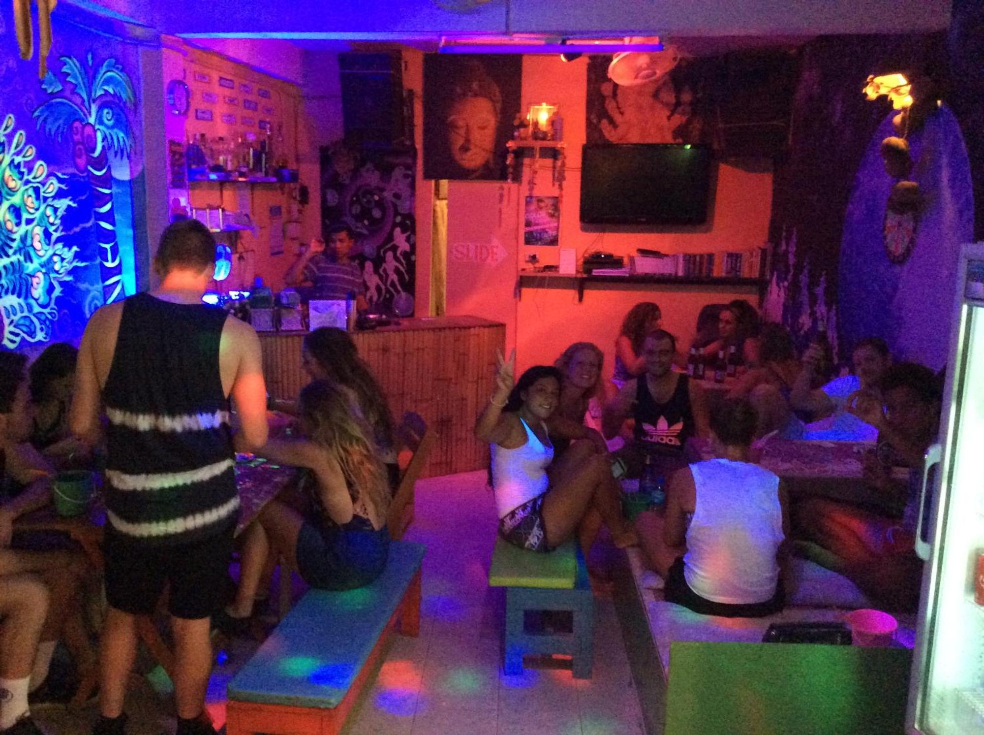 Maddy'S Hostel Ko Pha Ngan Ngoại thất bức ảnh